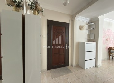 Меблированная квартира с двумя спальнями, 100м², в доме с парковкой в районе Махмутлар, Алания ID-19211 фото-3