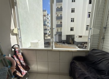 Меблированная квартира с двумя спальнями, 100м², в доме с парковкой в районе Махмутлар, Алания ID-19211 фото-16