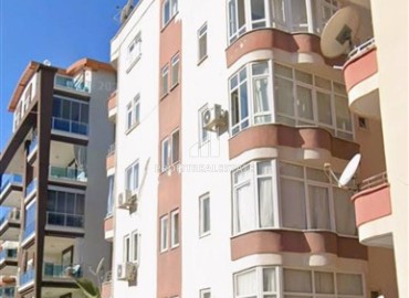 Бюджетная квартира 2+1 с отдельной кухней, 90м², в доме городского типа в 250м от моря в Махмутларе, Алания ID-19212 фото-1