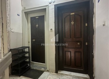 Бюджетная квартира 2+1 с отдельной кухней, 90м², в доме городского типа в 250м от моря в Махмутларе, Алания ID-19212 фото-8