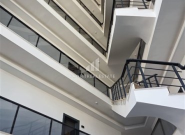 Готовая к проживанию, квартира 1+1, 55м², в комфортабельной новостройке в 50м от моря, Кестель, Алания ID-19220 фото-14