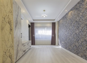 Видовые двухкомнатные апартаменты, 51м², с оригинальным интерьером, в 150м от моря в районе Каргыджак, Алания ID-19248 фото-4