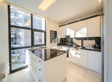 For Rent: Elegant 1+1 Apartment, 60 m², in a Residence with Amenities in the Center of Alanya, 550 m from the Sea ID-19260 фото-4