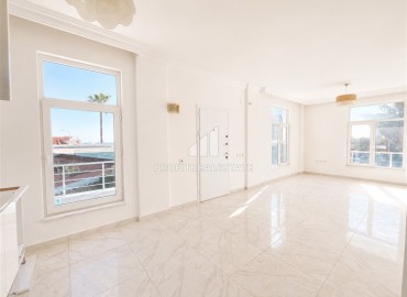 Трехэтажная вилла 4+1, 230м², в комфортабельном комплексе в районе Алании Конаклы, 500м от моря. ID-19275 фото-8