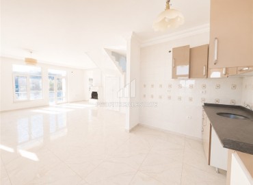 Трехэтажная вилла 4+1, 230м², в комфортабельном комплексе в районе Алании Конаклы, 500м от моря. ID-19275 фото-10