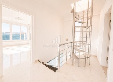 Трехэтажная вилла 4+1, 230м², в комфортабельном комплексе в районе Алании Конаклы, 500м от моря. ID-19275 фото-33