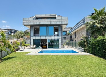 Частная меблированная вилла 5+2, 270м², с инфраструктурой на берегу Мраморного моря, Стамбул, под гражданство ID-19289 фото-1