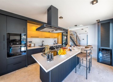 Фешенебельная частная вилла с пятью спальнями, 290м², с инфинити-бассейном, в 50м от моря, Каш, Анталия ID-19290 фото-5