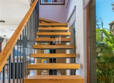 Фешенебельная частная вилла с пятью спальнями, 290м², с инфинити-бассейном, в 50м от моря, Каш, Анталия ID-19290 фото-9