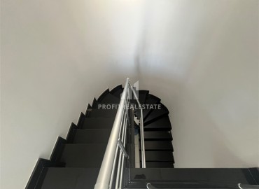 Видовой меблированный пентхаус 5+1, 250м² в комфортабельной резиденции с отличной локацией в Махмутларе, Алания ID-19292 фото-13
