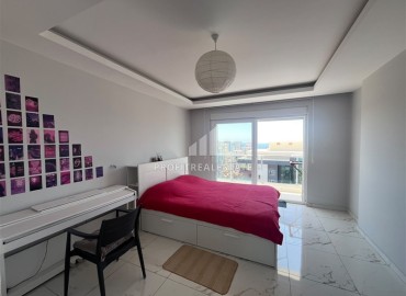 Видовой меблированный пентхаус 5+1, 250м² в комфортабельной резиденции с отличной локацией в Махмутларе, Алания ID-19292 фото-15