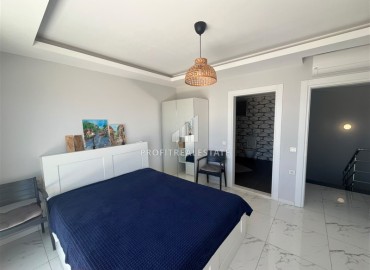 Видовой меблированный пентхаус 5+1, 250м² в комфортабельной резиденции с отличной локацией в Махмутларе, Алания ID-19292 фото-18