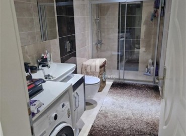 Большая меблированная квартира с одной спальней, 78м², в комплексе с бассейном в 300 метрах от моря в Махмутларе, Алания ID-19296 фото-7
