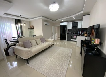 Большая меблированная квартира с одной спальней, 78м², в комплексе с бассейном в 300 метрах от моря в Махмутларе, Алания ID-19296 фото-2