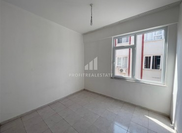 Недорогая вторичная недвижимость: трехкомнатная квартира, 80м², в 200м от моря в Махмутларе, Алания ID-19307 фото-6