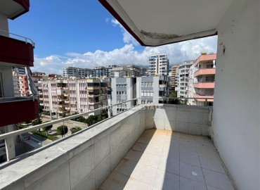 Недорогая вторичная недвижимость: трехкомнатная квартира, 80м², в 200м от моря в Махмутларе, Алания ID-19307 фото-10