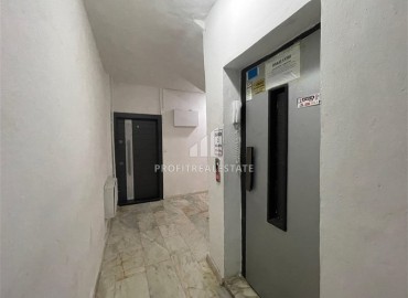 Недорогая вторичная недвижимость: трехкомнатная квартира, 80м², в 200м от моря в Махмутларе, Алания ID-19307 фото-14