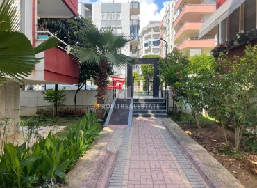 Недорогая вторичная недвижимость: трехкомнатная квартира, 80м², в 200м от моря в Махмутларе, Алания ID-19307 фото-19