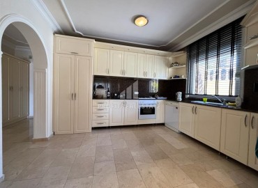 Просторная меблированная вилла 3+1, 220м², в комплексе с отличной локацией в районе Алании – Махмутлар ID-19320 фото-6