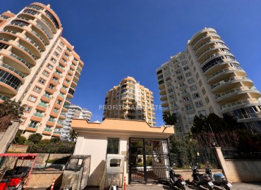 Просторная меблированная квартира с одной спальней, 60м², в комфортабельной резиденции в Махмутларе, Алания ID-19326 фото-1