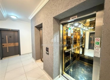 Двухкомнатная квартира, 52м², в комфортабельном комплексе с зимним бассейном в Махмутларе, Алания ID-19329 фото-14