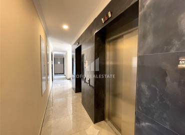 Квартира с одной спальней, 42м², в элитной резиденции в 850м от моря в Махмутларе, Алания ID-19333 фото-16
