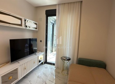 Меблированная трехкомнатная квартира, 110м², на высоком этаже в комплексе премиум класса в Махмутларе, Алания ID-19350 фото-9