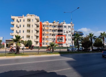 Двухкомнатная квартира, 70м², в комплексе с бассейном на первой линии в центре района Тосмур, Алания ID-19356 фото-1
