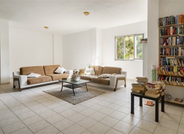 Готовая к проживанию, трехкомнатная квартира, 115м², в резиденции с бассейном в 500м от моря в районе Алании Тосмур ID-19367 фото-35