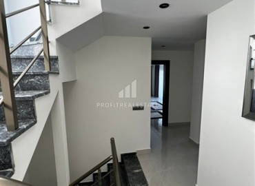 Фешенебельная меблированная вилла с тремя спальнями, 300м². с панорамными видами в районе Алании – Каргыджак ID-19376 фото-17