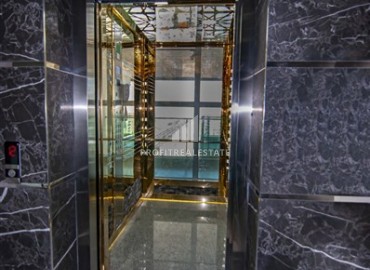 Элегантная квартира 2+1, 90м² с видом на море в элитном комплексе на первой береговой линии Махмутлара, Алания ID-19380 фото-35