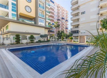 Готовая к проживанию, квартира с одной спальней, 55м², в комплексе премиум класса в 300м от моря в Махмутларе, Алания ID-19382 фото-14