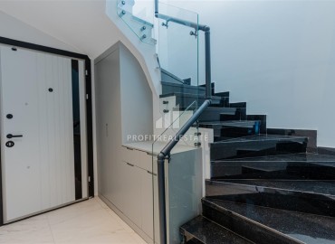 Фешенебельный дуплекс 3+1, 145м², с личным садом 90м² в элитном комплексе в Каргыджаке, Алания ID-19399 фото-5