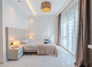 Фешенебельный дуплекс 3+1, 145м², с личным садом 90м² в элитном комплексе в Каргыджаке, Алания ID-19399 фото-8