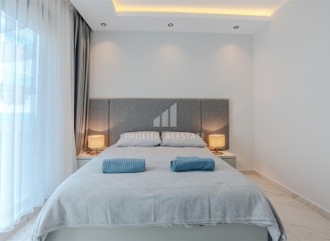 Фешенебельный дуплекс 3+1, 145м², с личным садом 90м² в элитном комплексе в Каргыджаке, Алания ID-19399 фото-9
