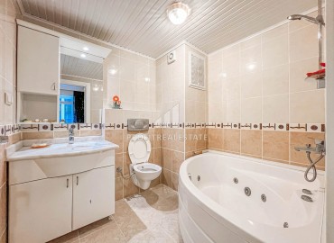 Стильная видовая трехкомнатная квартира, 115м², в уютном комплексе в Махмутларе, Алания, в двух шагах от моря ID-19412 фото-14