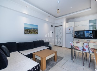 Меблированная квартира 1+1, 55м², в резиденции с бассейном в центре Алании в 400м от пляжа Клеопатры ID-19420 фото-2