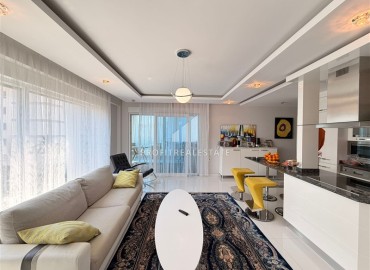 Трехкомнатная квартира с интерьером от дизайнера, 115м², в 150м от моря в районе Кестель, Алания ID-19425 фото-3