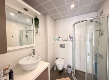 Трехкомнатная квартира с интерьером от дизайнера, 115м², в 150м от моря в районе Кестель, Алания ID-19425 фото-10