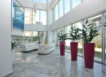 Трехкомнатная квартира с интерьером от дизайнера, 115м², в 150м от моря в районе Кестель, Алания ID-19425 фото-21