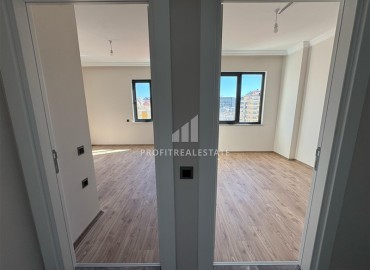 Трехкомнатная квартира с чистовой отделкой, 80м², в новой резиденции на центральной улице Махмутлара, Алания ID-19430 фото-8