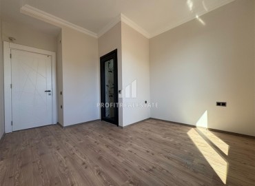 Трехкомнатная квартира с чистовой отделкой, 80м², в новой резиденции на центральной улице Махмутлара, Алания ID-19430 фото-9