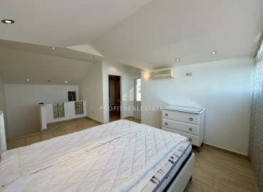 Меблированная двухуровневая квартира 3+1, 170м², в уютном комплексе с потрясающими видами у пляжа Клеопатры, Алания под ВНЖ ID-19435 фото-14