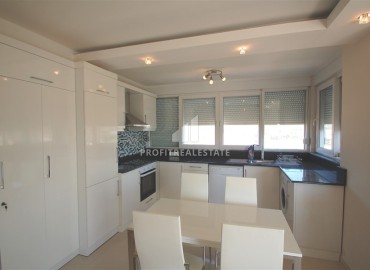 Меблированная трехкомнатная квартира, 110м², с видом на горы и море в уютном комплексе в районе Алании Тосмур под ВНЖ ID-19455 фото-3