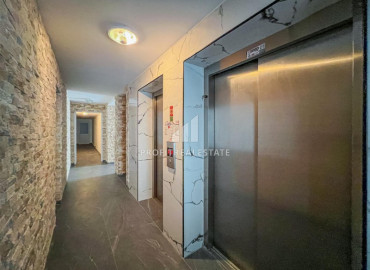 Новая трехкомнатная квартира, 72м², в комплексе премиум класса в районе Махмутлар, Алания ID-19528 фото-15