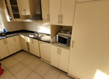 Меблированная трехкомнатная квартира, 110м², в 250м от моря в Махмутларе, с видом на море и горы под ВНЖ ID-19538 фото-5