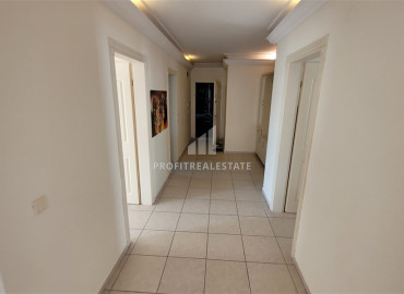 Меблированная трехкомнатная квартира, 110м², в 250м от моря в Махмутларе, с видом на море и горы под ВНЖ ID-19538 фото-6