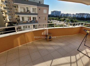 Меблированная трехкомнатная квартира, 110м², в 250м от моря в Махмутларе, с видом на море и горы под ВНЖ ID-19538 фото-9