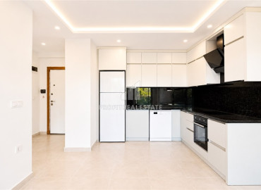 Двухкомнатные апартаменты с бытовой техникой, 60м², в элитном комплексе в 750м от моря, Алания, Каргыджак ID-19553 фото-2