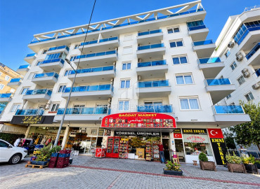 Квартира 1+1, 65м², с мебелью и бытовой техникой в комплексе с бассейном в 400м от моря в Махмутларе, Алания ID-19556 фото-1